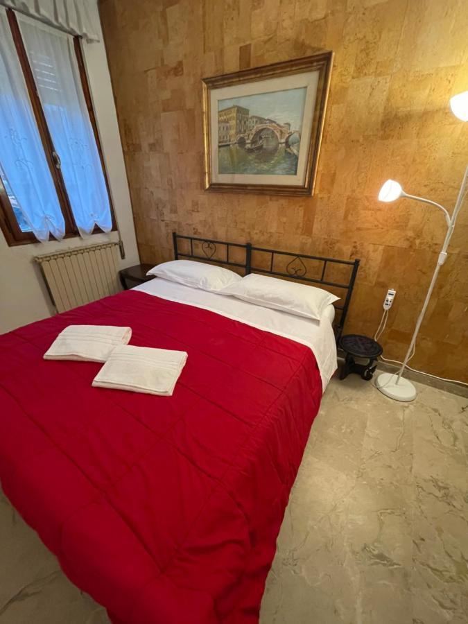 Royal Guest House Veneza Exterior foto