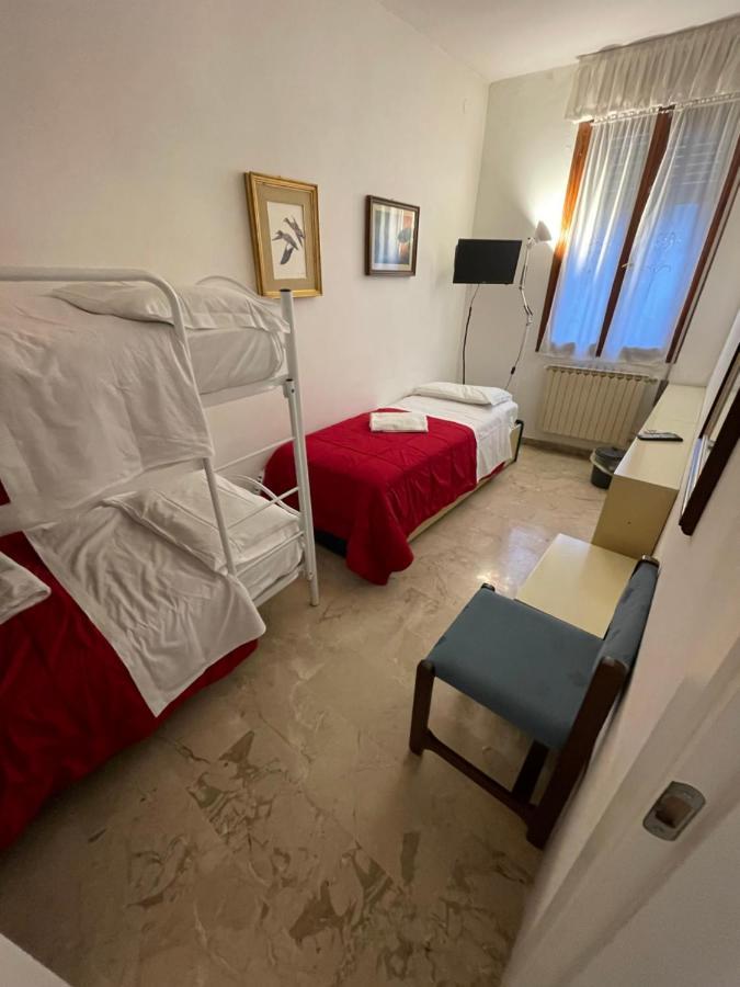 Royal Guest House Veneza Exterior foto