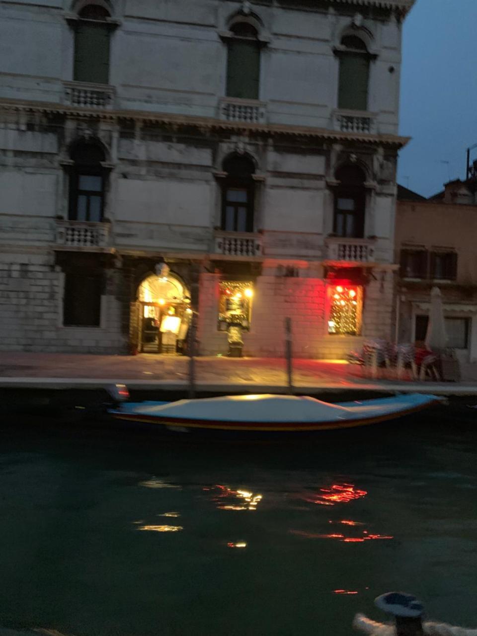 Royal Guest House Veneza Exterior foto